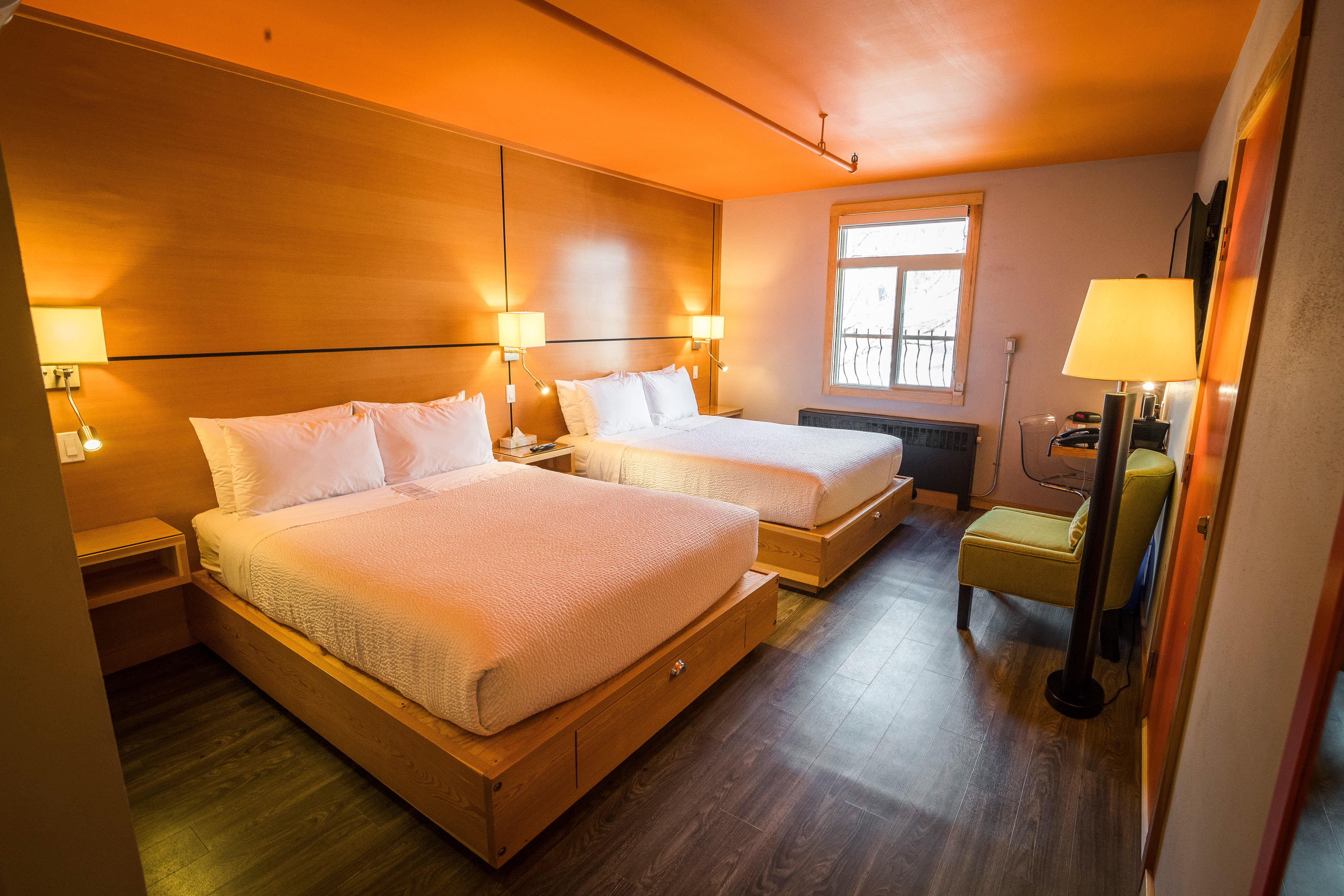 Urban Excape Deluxe Double Queen Revelstoke BC
