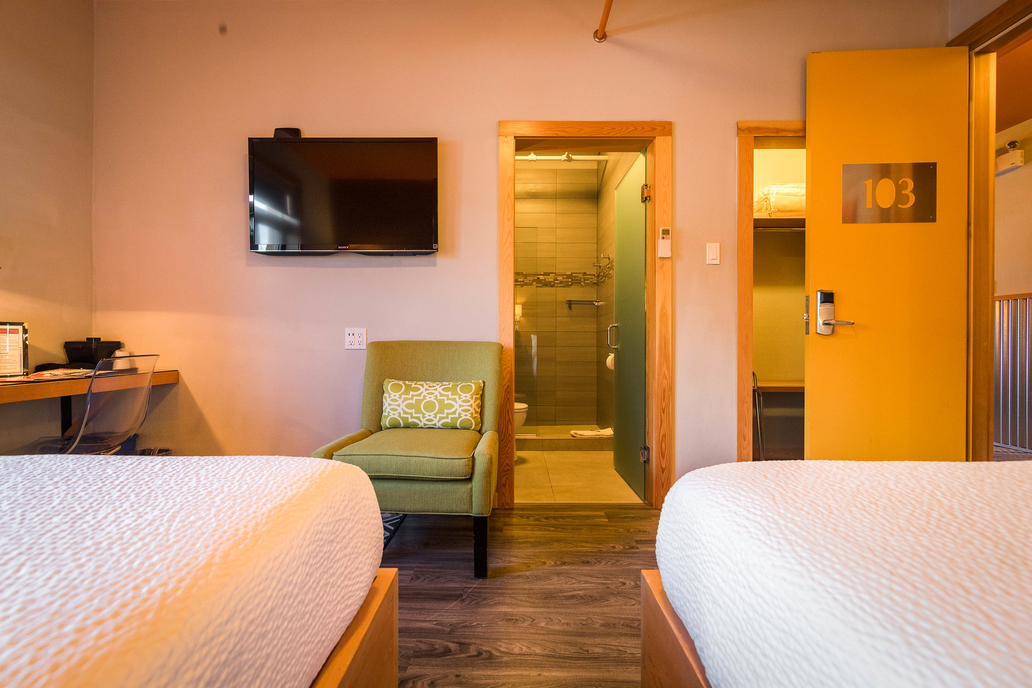 Urban Excape Deluxe Two Double Accommodation